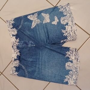 4/$60 New 3D Pull-on Shorts - Size 3XL (US18)